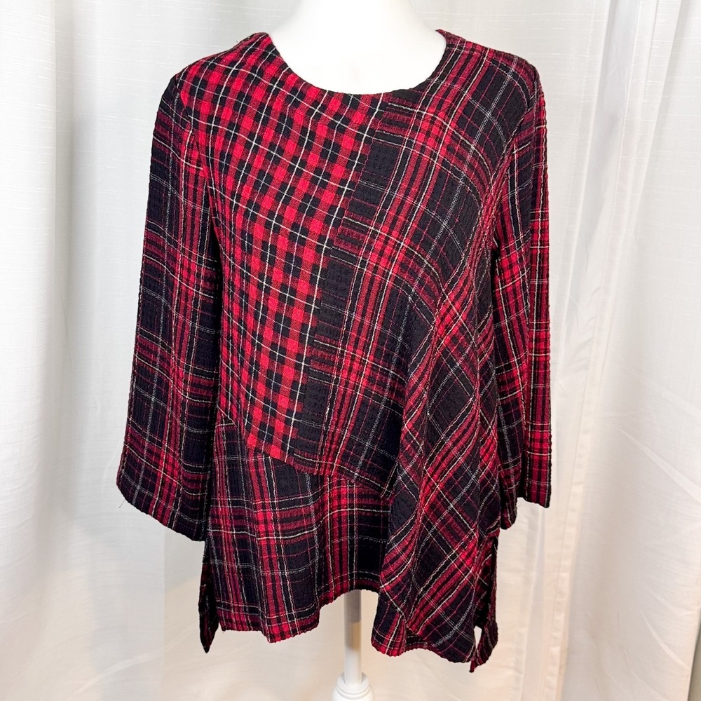 Habitat Tunic Top Womens M Red Black Plaid Textured Lagenlook Patchwork EUC